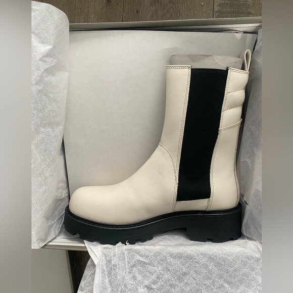 NWT Vagabond Shoemakers Chelsea Boots - Picture 8 of 9